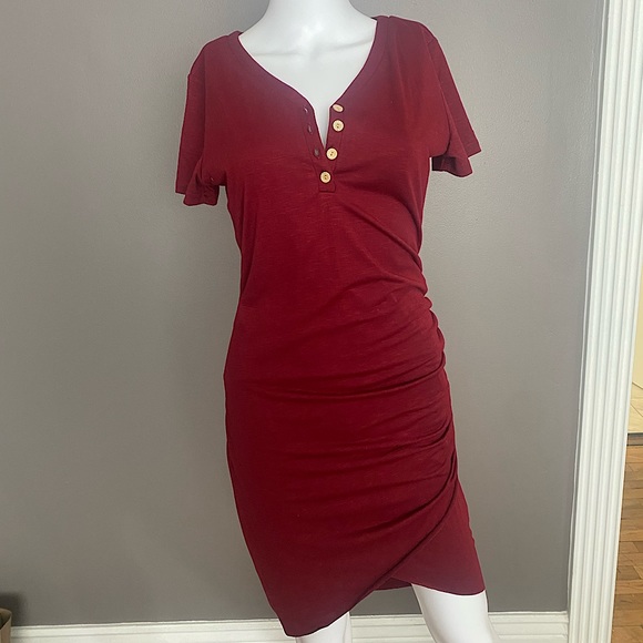 Dresses & Skirts - Amazon Fitted Button-Down Dress